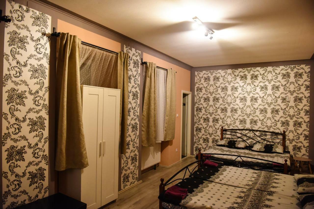 Boutique Hostel Kings N' Queens Zagreb Ngoại thất bức ảnh